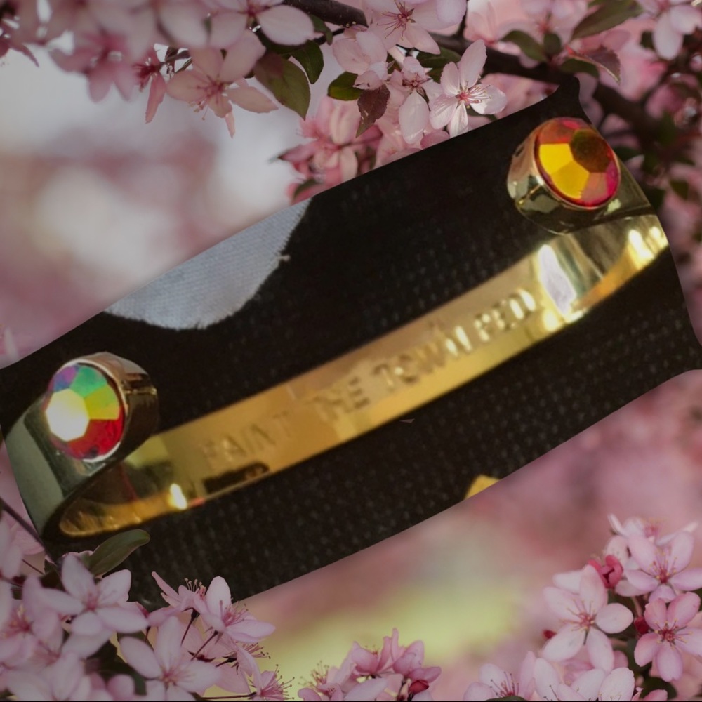 (REDUCED) NWOT Kate Spade Paint The Town Red Bangle